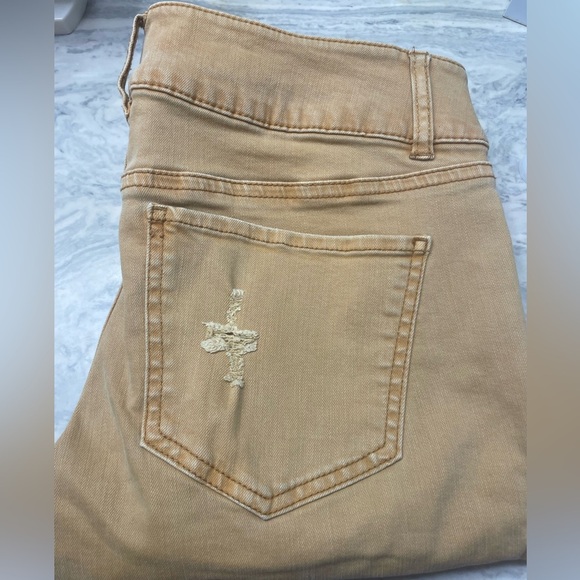 Refuge Womens Skinny Distressed Tan  Jeans Size 8 - Picture 11 of 11